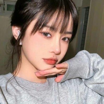 走投无路的原偶像,选择与完全陌生的大叔一起生活